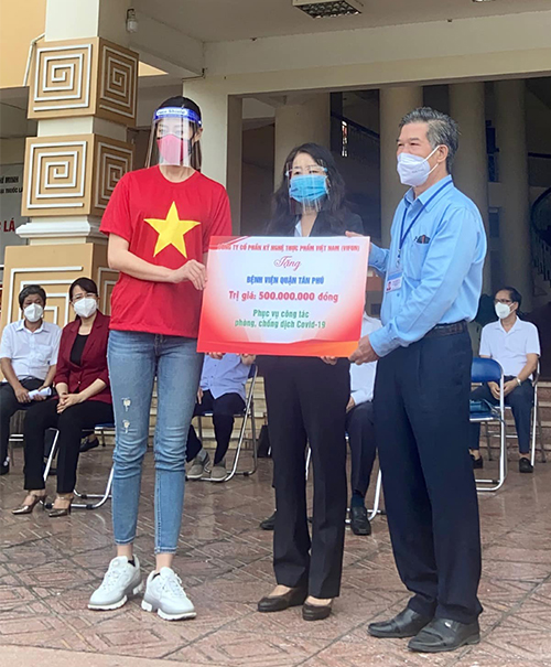 VIFON-trao-500tr-BV-Quan-Tan-Phu