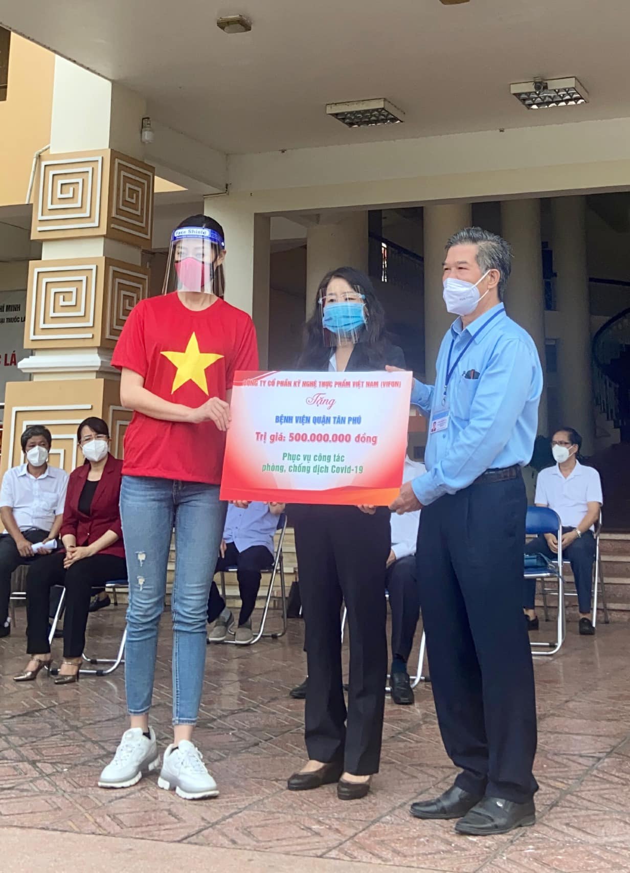 VIFON-trao-500tr-BV-Tan-Phu
