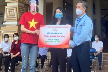 QUỸ VIFON TRAO 500 TRIỆU ĐỒNG CHO BỆNH VIỆN QUẬN TÂN PHÚ PHÒNG CHỐNG DỊCH COVID 19
